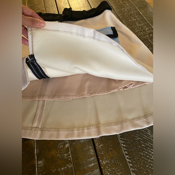 Funky & Cool Mini😎💙 - Picture 3 of 7